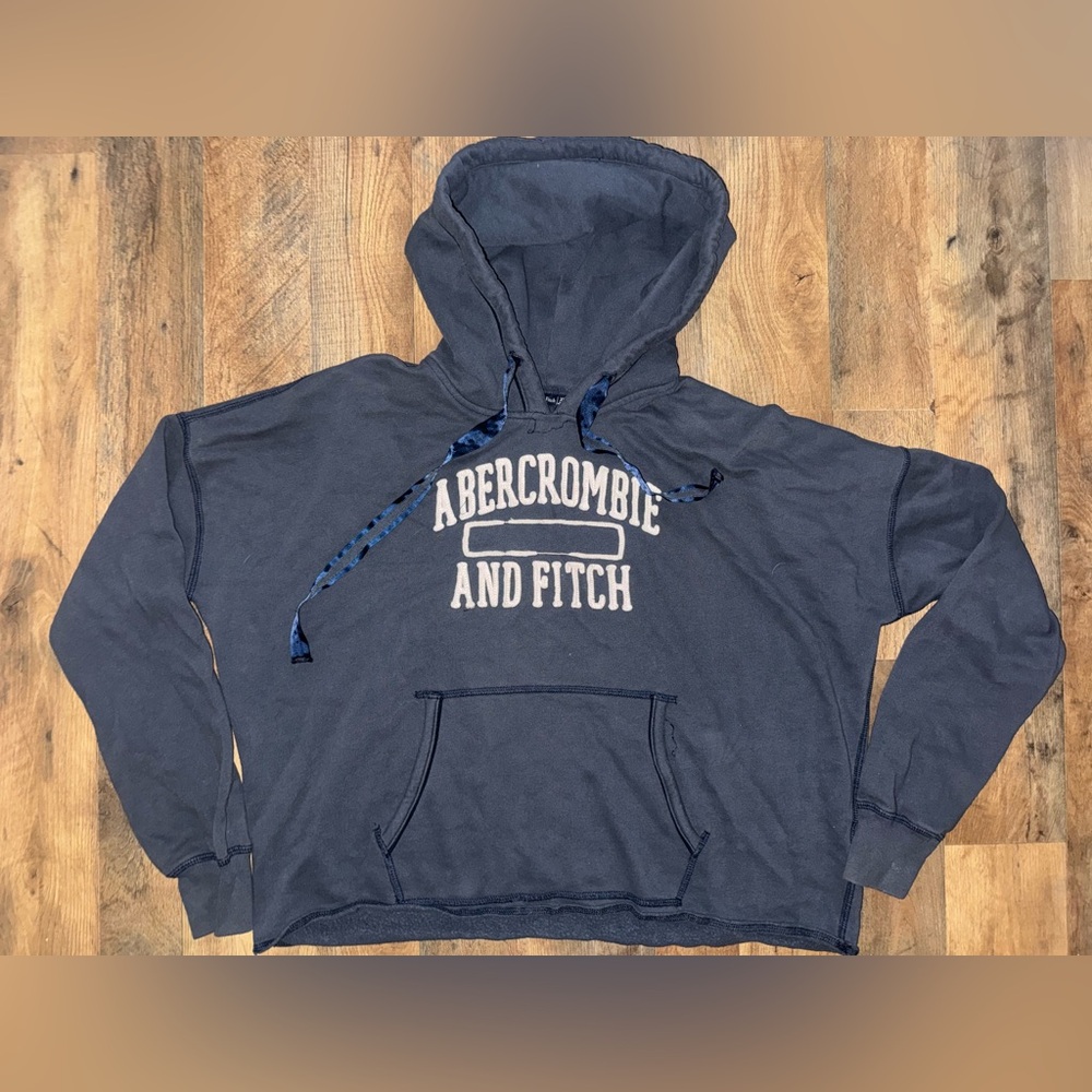 (Cross-listed) Abercrombie & Fitch